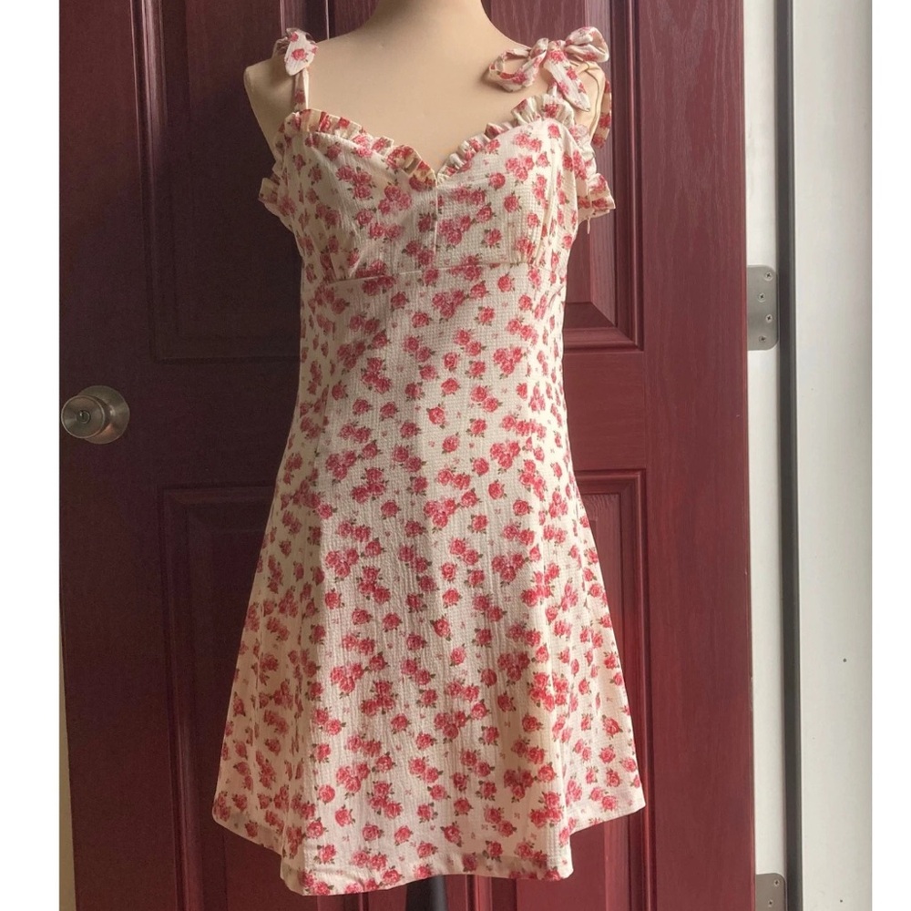 Showpo White and Pink Sleeveless Sundress
